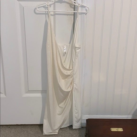 White shimmery bodycon dress - Picture 2 of 3